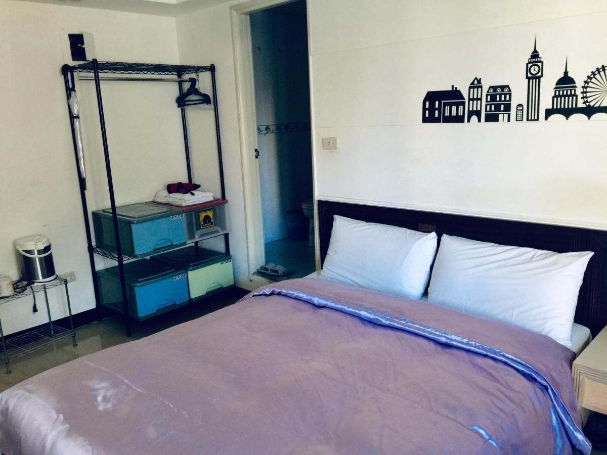 One Plus One Hotel Taipei Exterior photo